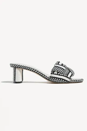Amambaih Claudia Mules