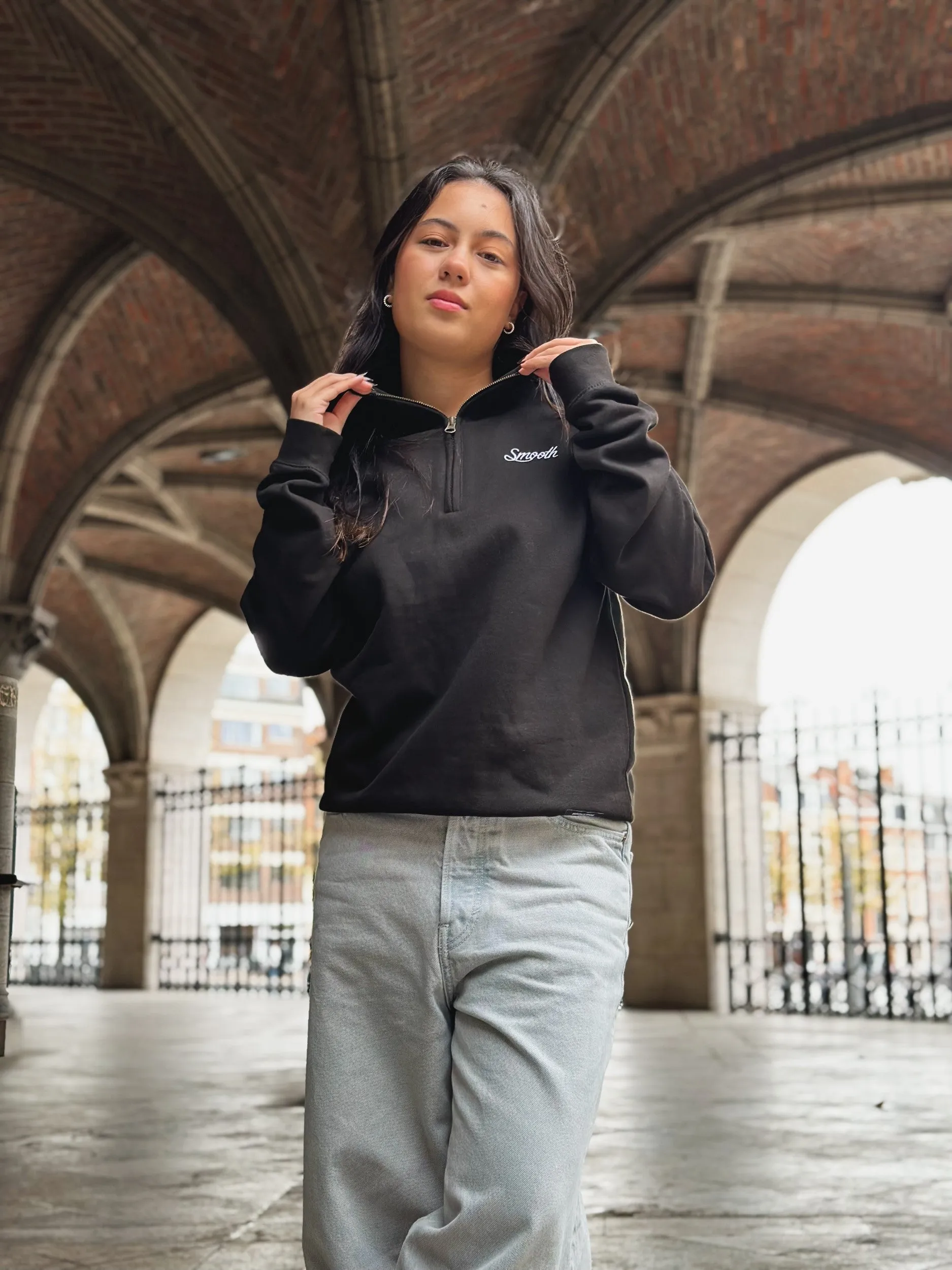 Black Half Zip Crew / Originals Minimal White Women