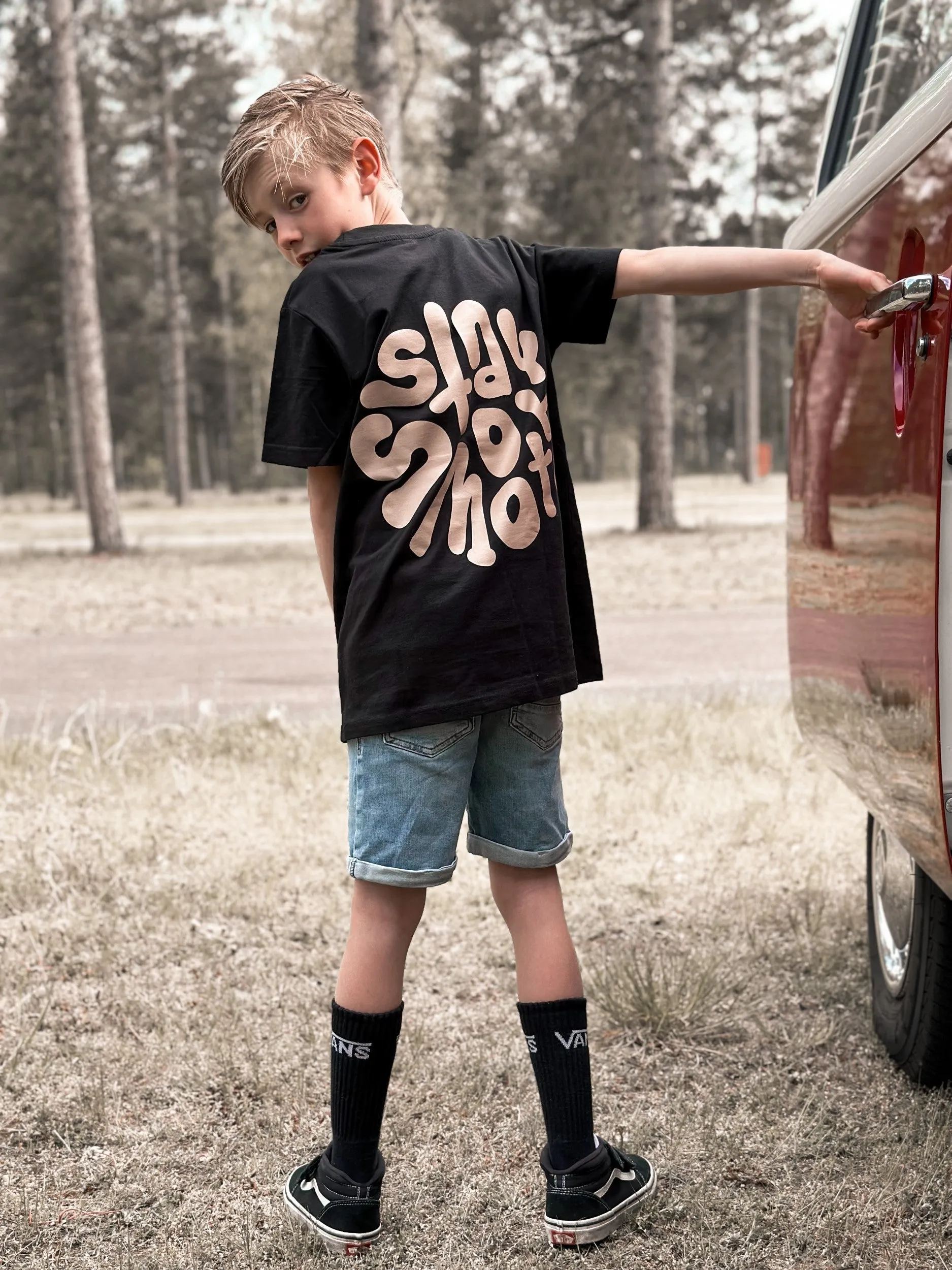 Black Kids T / Stay Smooth Sand Front Back Boys
