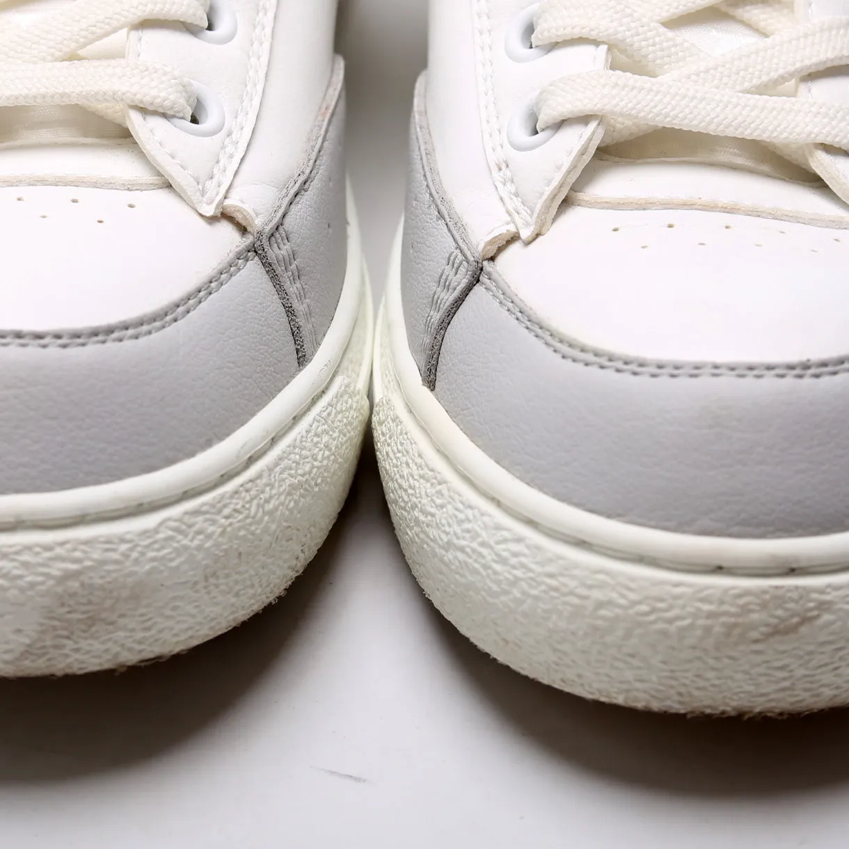 Charlie Logo Sneakers Size 36.5