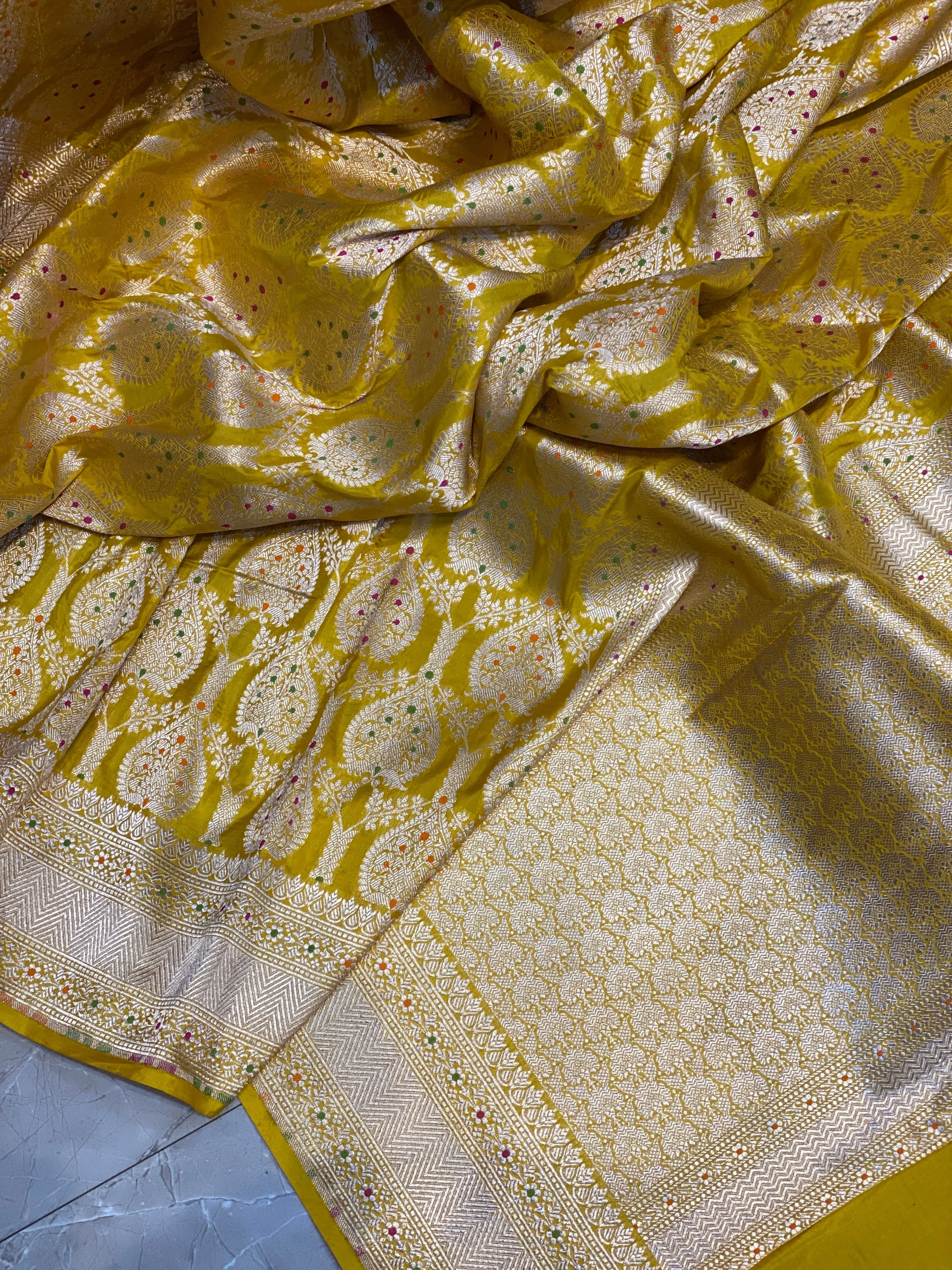 Elegant Yellow Pure Silk Banarasi Saree with Handwoven Jaal Work