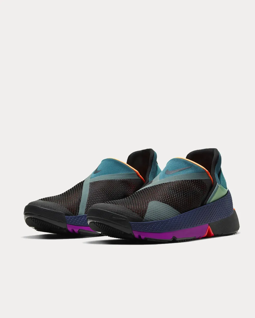 Go FlyEase Black/White/Dynamic Turquoise/White Low Top Sneakers