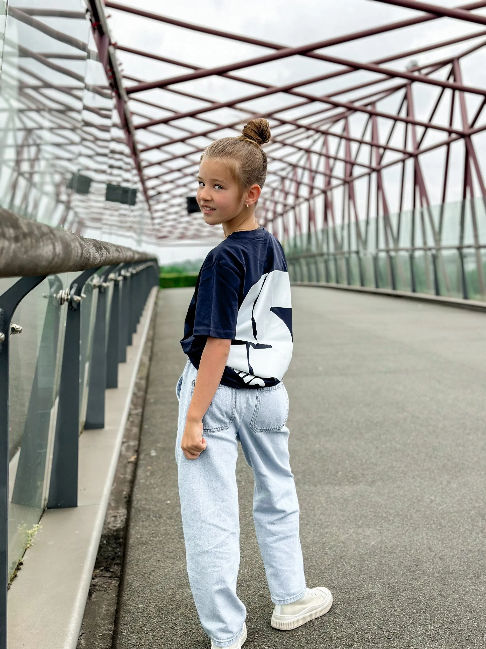 Navy Kids T / S Logo White Front Back Girls