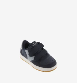Navy leather sneaker with light blue V detail
