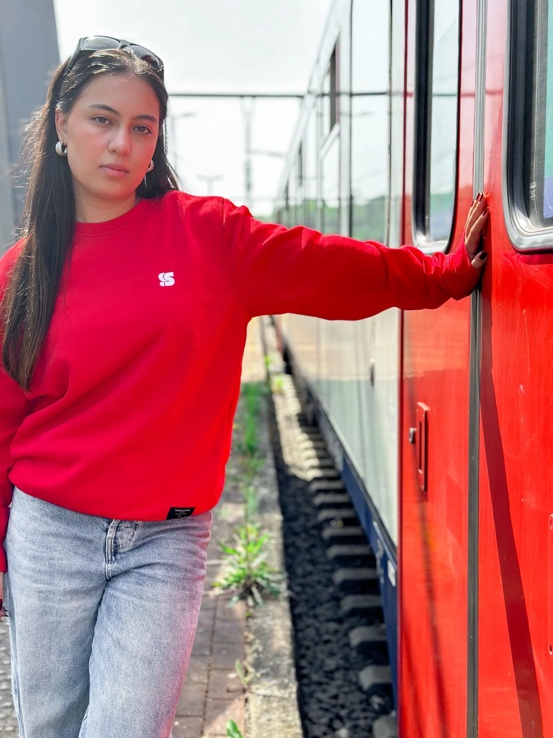 Red Crew / S Logo White Embroidered Women