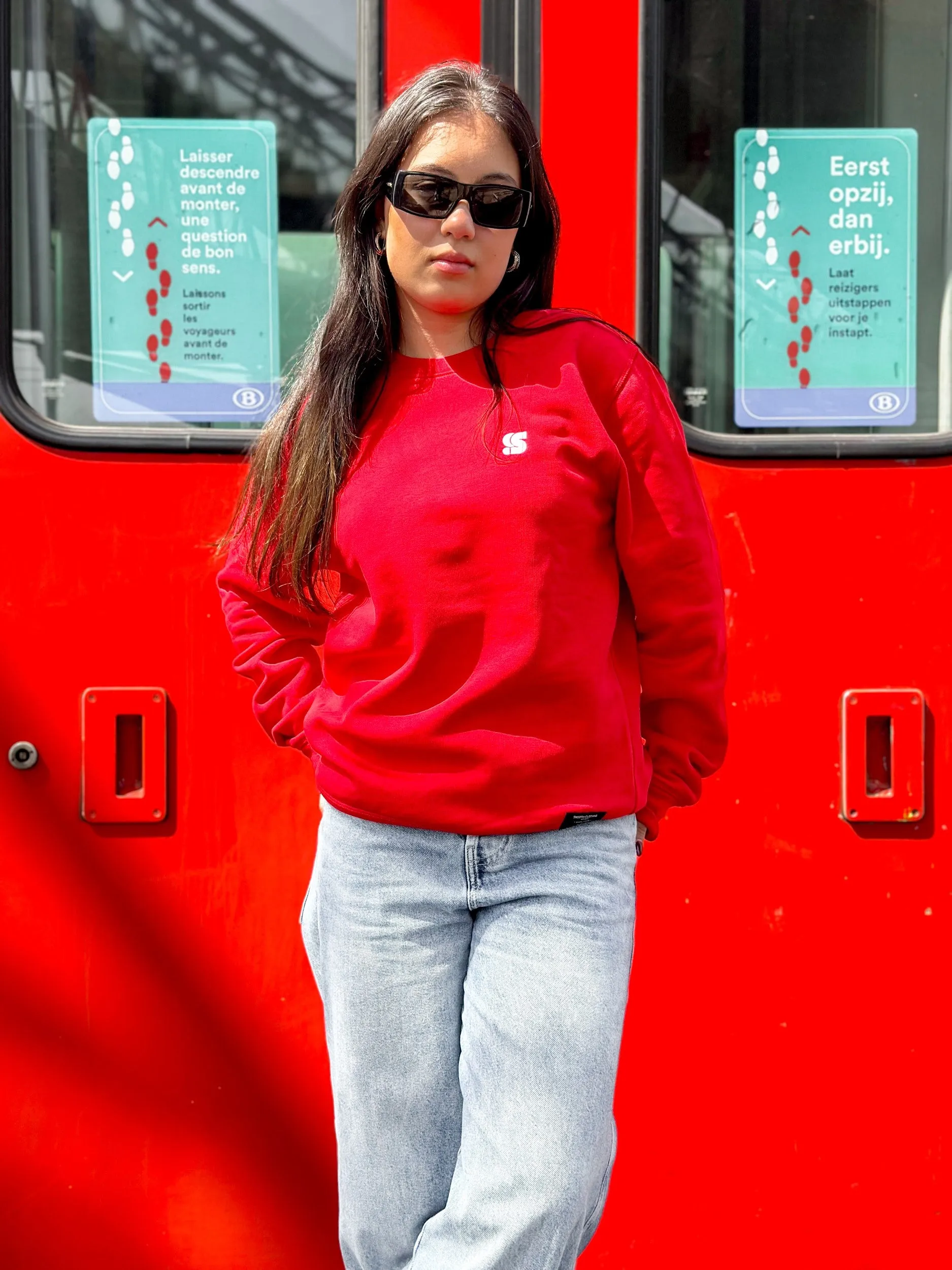 Red Crew / S Logo White Embroidered Women