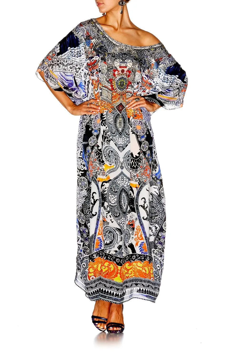 ROUND NECK KAFTAN HEART OF HONG