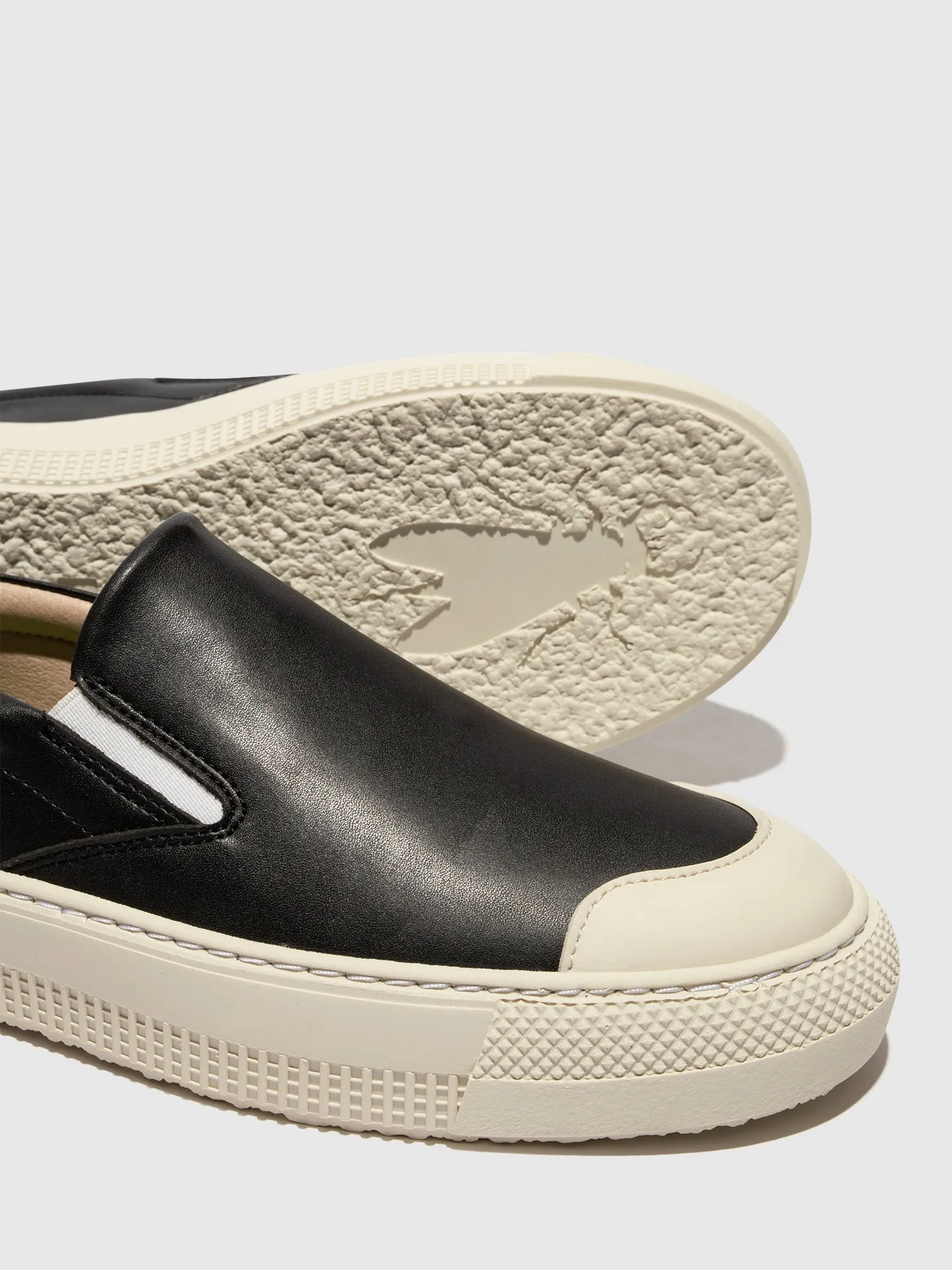 Slip-on Trainers TOAF584FLY BLACK