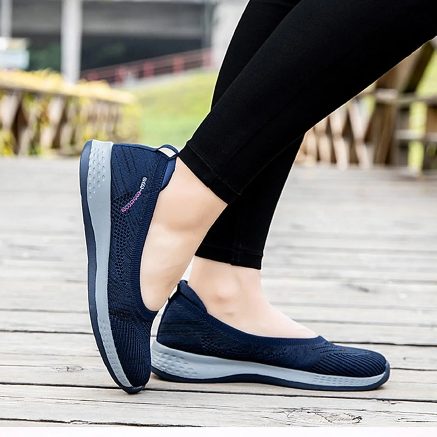 Wide Width Shoes for Women Fashion Training Gym Sneaker Breathable Arch Support Lightweight Sneaker with Wide Toe Box