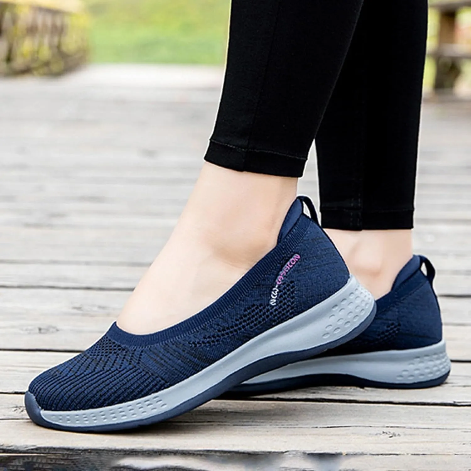 Wide Width Shoes for Women Fashion Training Gym Sneaker Breathable Arch Support Lightweight Sneaker with Wide Toe Box